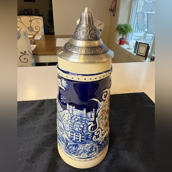 Limited Edition German Neuschwanstein Castle Souvenir Beer Stein - Picture 4 of 9